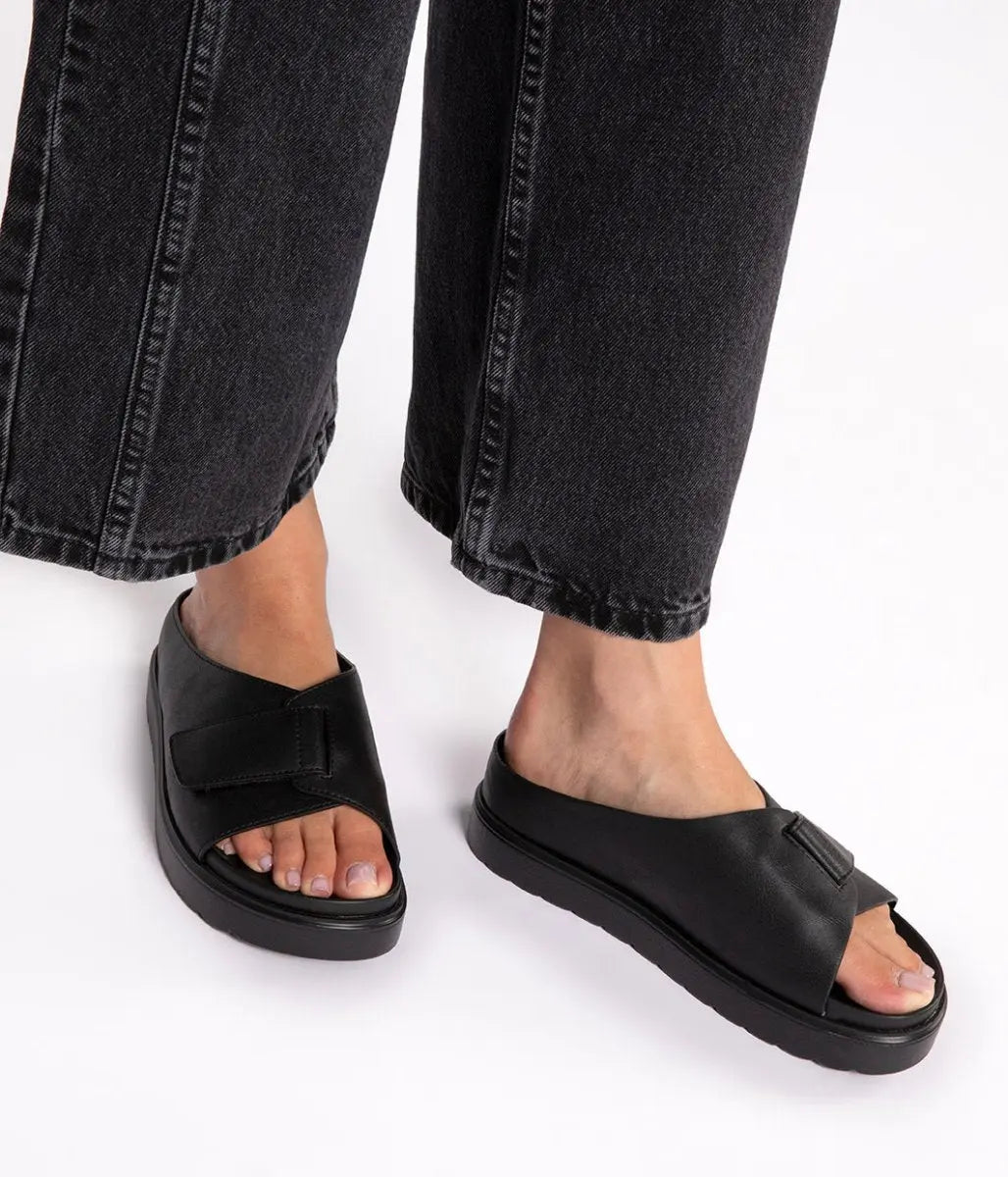 MATT & NAT IDAH WOMENS VEGAN LEATHER ADJUSTABLE SLIDE WITH SMALL WEDGE - sandals - MATT & NAT