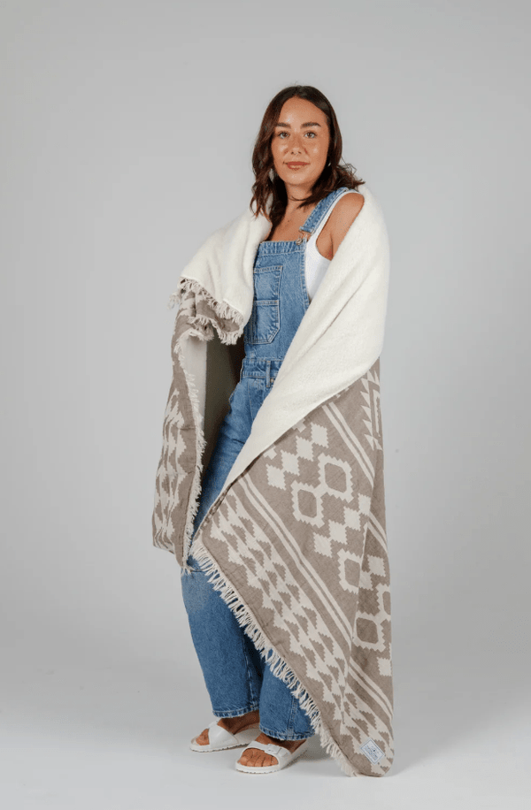 TOFINO TOWEL THE BEACH FLEECE THROW - ACCESSORIES - TOFINO TOWEL